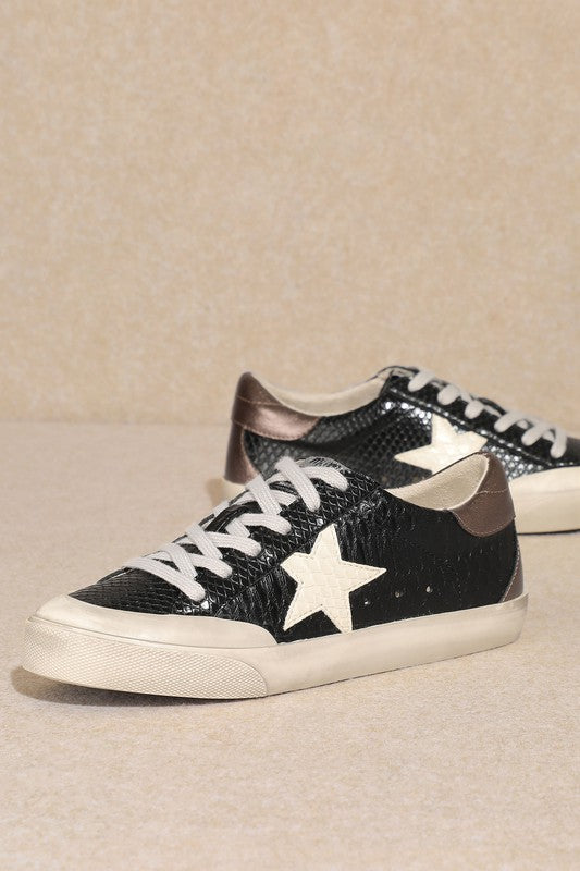 Star, Low Top Sneakers - Snag N' Style