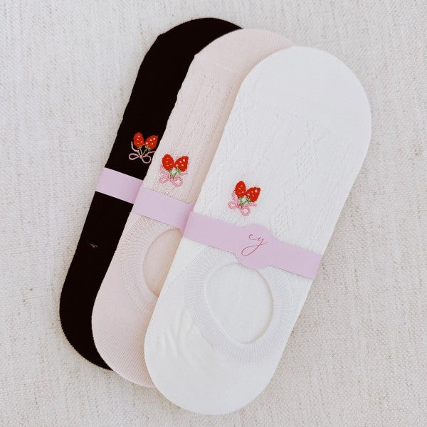 Strawberry On The Side Low Cut Socks Of 3 - Snag N' Style