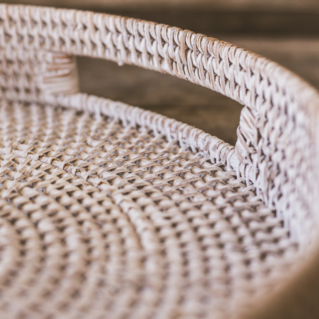 404 Round Rattan Tray — Decorative White Woven Tray for Coffee Table & Home - Snag N' Style