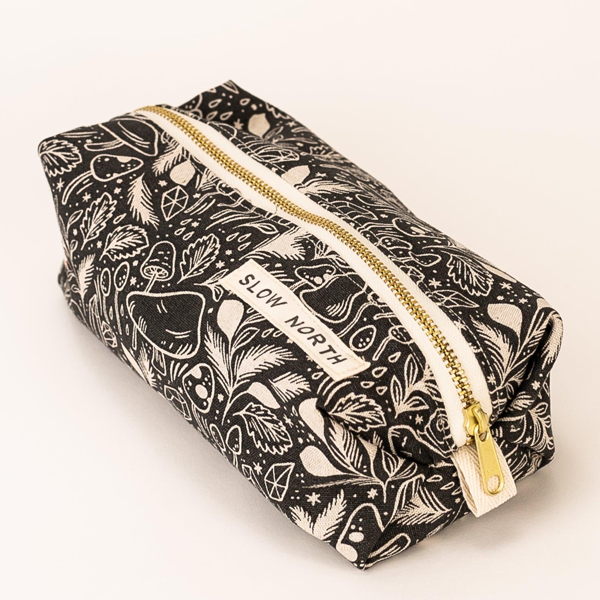 Travel Pouch - Mystical Mushroom - Snag N' Style